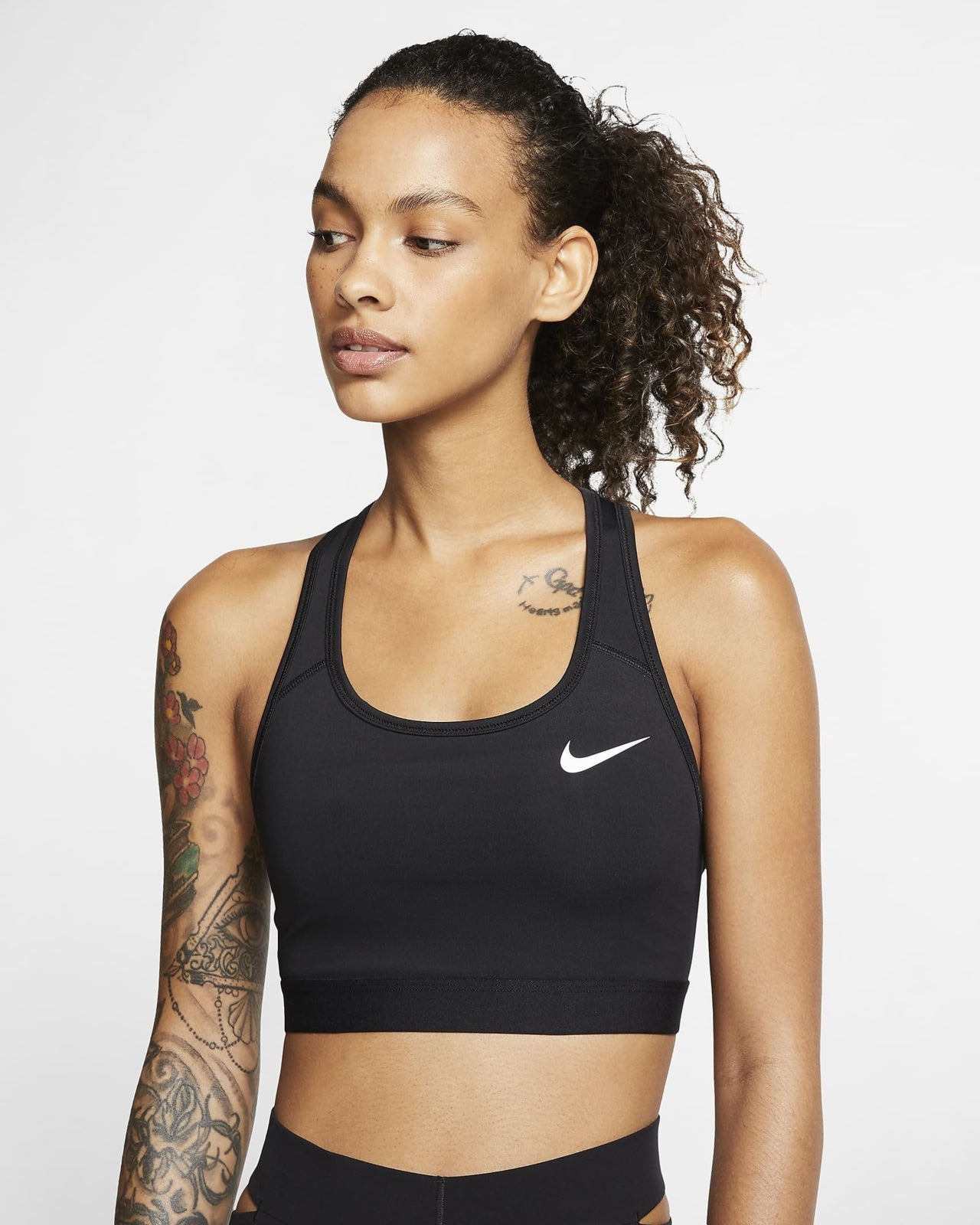 Nike Swoosh Dri-Fit Sport-BH met medium ondersteuning ZWART en ZWART/WIT - Sport BH